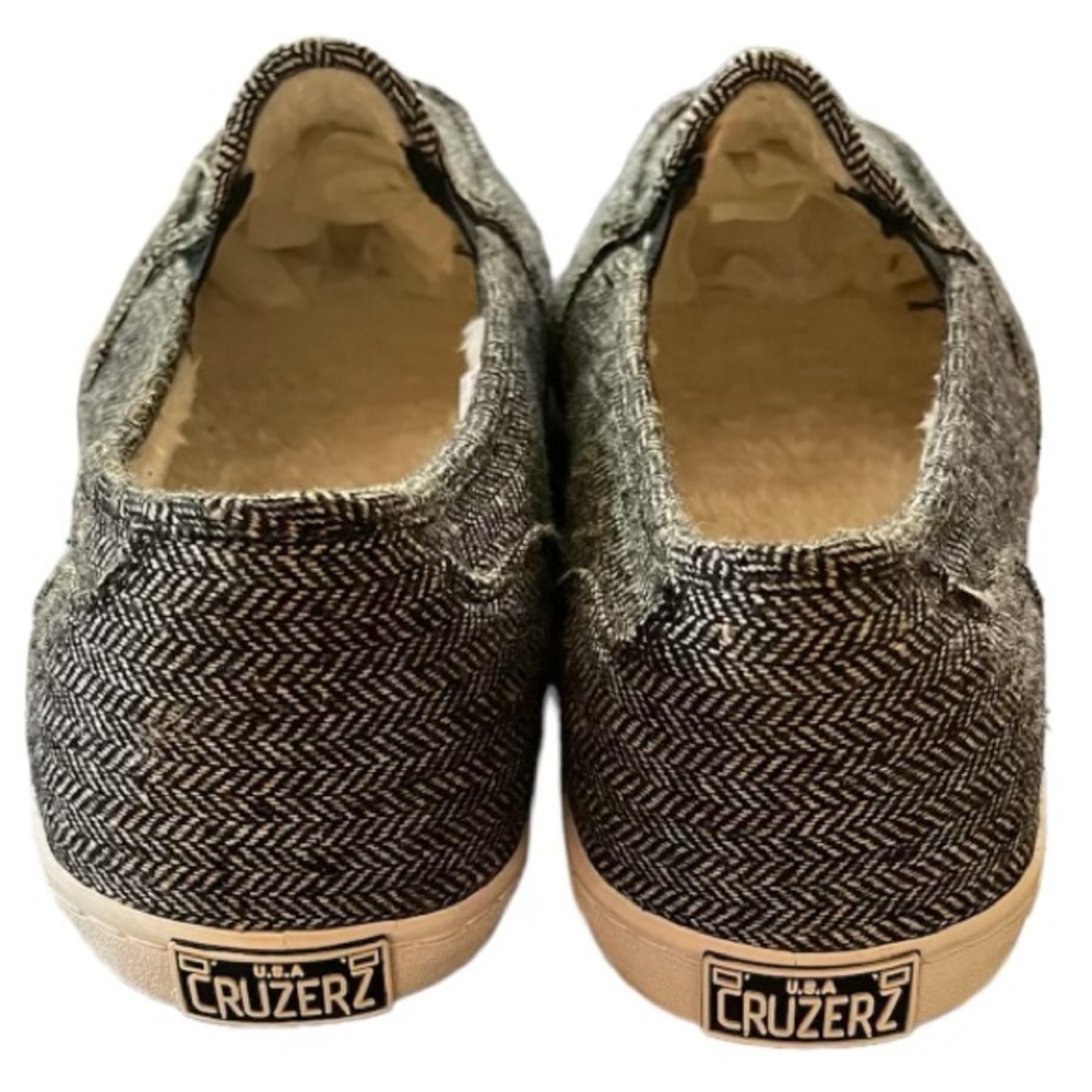 Cruzers Slide on Fur Lined Shoes - Picture 2 of 5